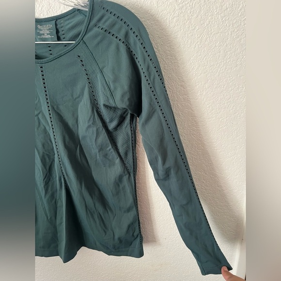 Athleta Green Long Sleeve Tee - Picture 7 of 13